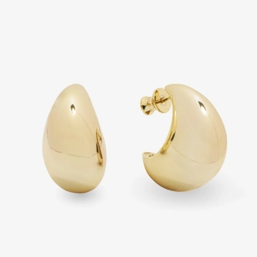 NWT Melinda Maria Gold “She’s So Smooth” Teardrop Hoops